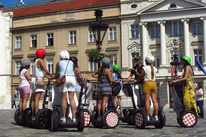 (120min) Zagreb All Around Tour-all of the Lower town/Upper town - Lotrščak Tower: the view payoff plus the fun cable detail