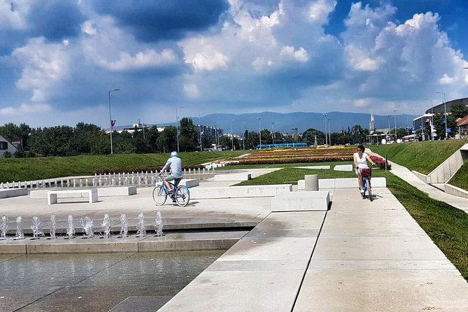 Back to Socialism Bike Tour - What the 2.5 Hours Really Gives You (Value and Pace)