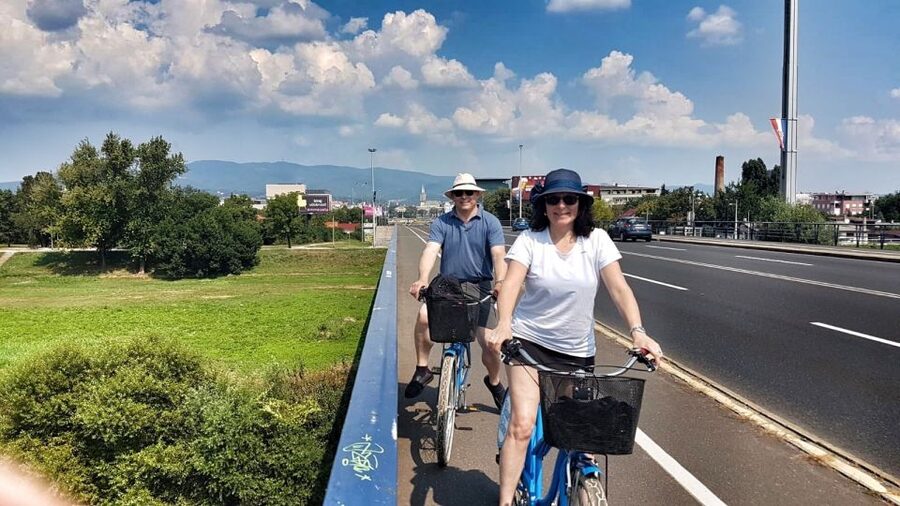 Best of Zagreb: 4-Hour Cycling Tour - Upper Town by bike: the hill views and the meaning of position