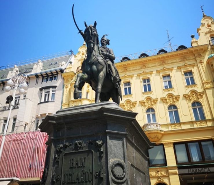 Best of Zagreb Walking Tour - Stone Gate and the Unusual Stories Under the City