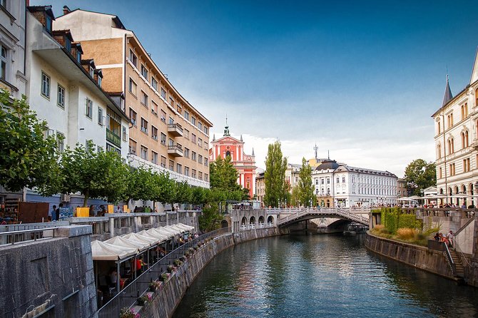 Big Zagreb Private Tour - Cathedral of Zagreb and Zrinjevac: big skyline and green horseshoe rhythm