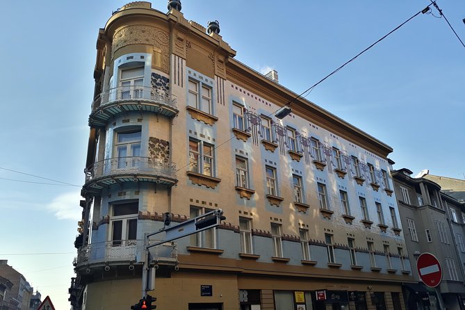 Experience Zagreb Through the Eyes of Local - Lotrscak Tower and Tunel Gric: viewpoints and weird-cool city infrastructure