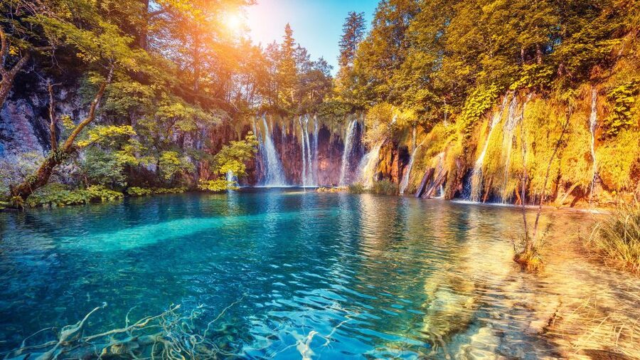 From Split: Transfer to Zagreb with Stop at Plitvice Lakes - Key points before you go