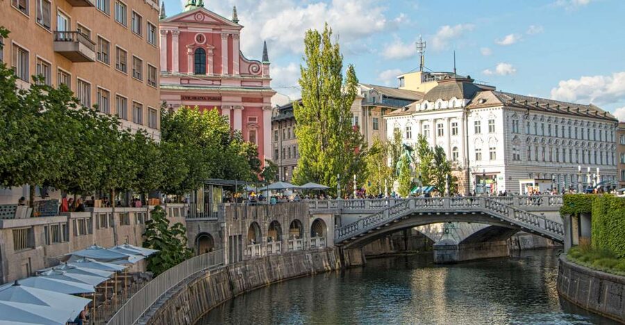 From Zagreb: Ljubljana and Lake Bled Guided Day Trip - Ljubljana old town on foot: riverside charm, Dragon Bridge, and easy orientation
