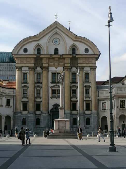 From Zagreb: Ljubljana and Lake Bled Private Day Tour - Lake shore walks and photo stops: choose your level of effort