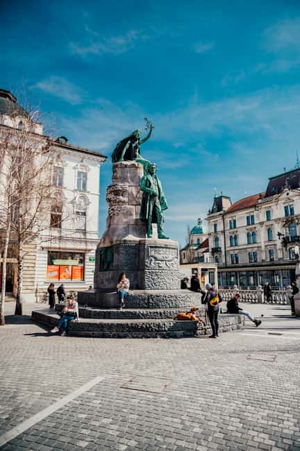 From Zagreb: Ljubljana and Lake Bled Private Day Tour - Bled Castle time: views first, tickets planned