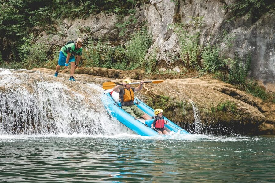 From Zagreb: Mrežnica kayaking & Rastoke village - day trip - Price and value: why $151 can make sense for a full-day setup
