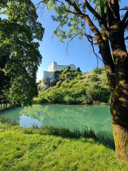 From Zagreb: Mrežnica kayaking & Rastoke village - day trip - Transfer to the river base: a short van ride, then gear up