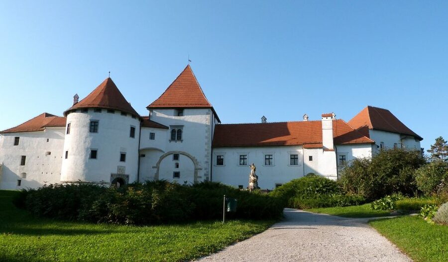 From Zagreb: Prehistoric and Medieval Croatia Tour - Price and value: $402 per group up to 2