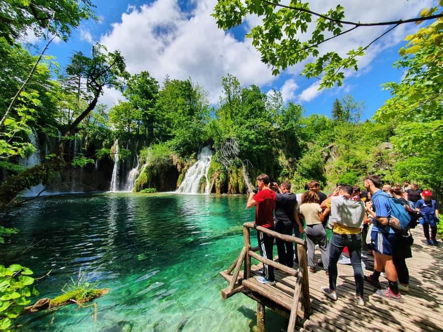 From Zagreb: Rastoke and Plitvice lakes Guided Day Trip - The guided walk: waterfalls, viewpoints, and smart photo timing