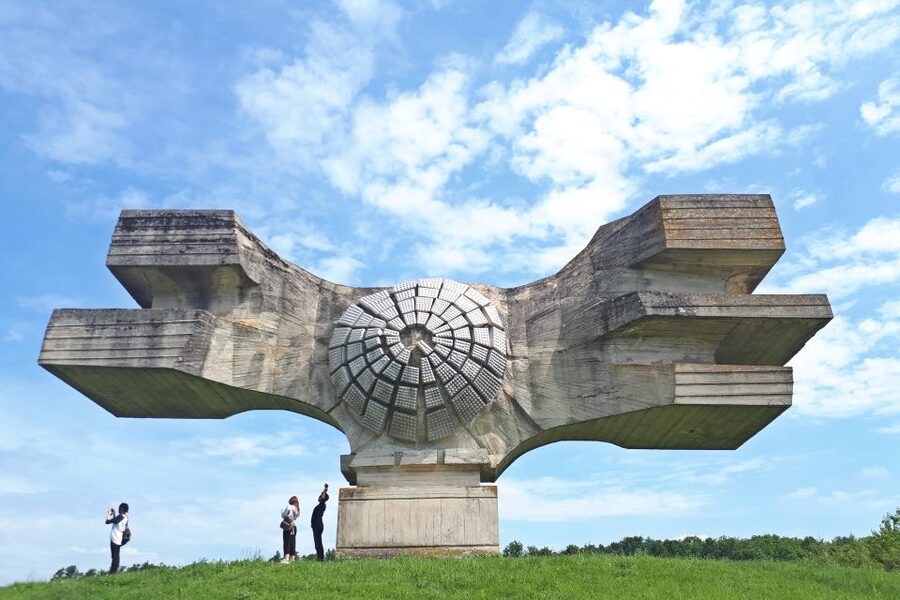 From Zagreb: Yugoslavia Memorial Sites Tour - Podgarić and the Revolution of the People of Moslavina