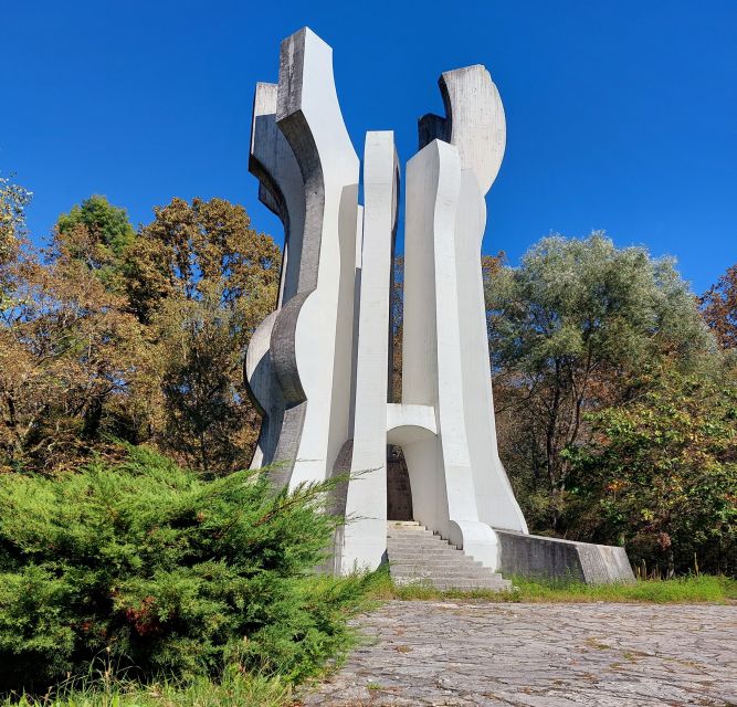 From Zagreb: Yugoslavia Memorial Sites Tour - English guide time and what the tour is really offering
