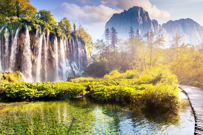 Guided transfer from Zagreb to Split with Plitvice Lakes stop - Entrance fees in cash: plan for the extra cost