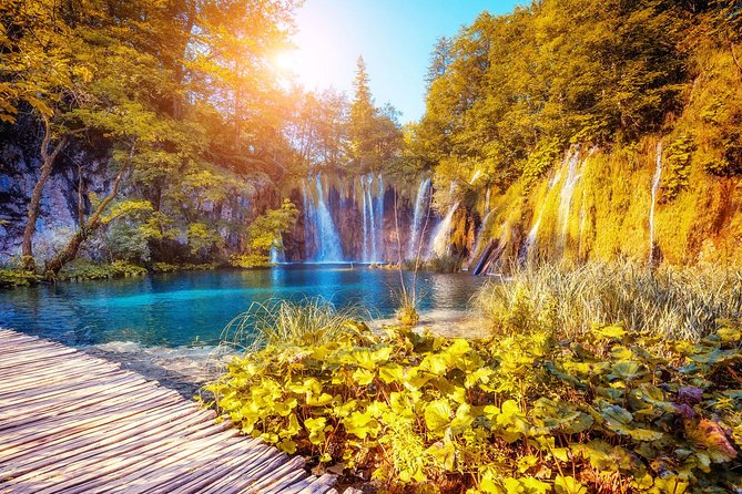 Guided transfer from Zagreb to Split with Plitvice Lakes stop - Plitvice Lakes in 5 hours: how you actually experience it