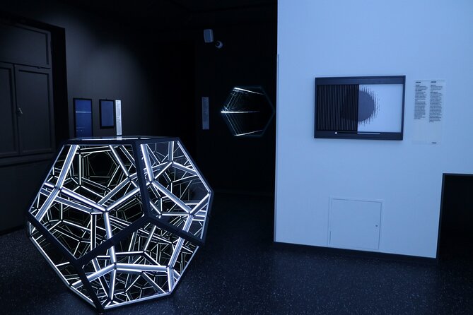 Museum of Illusions Zagreb - Practical tips that make your hour better