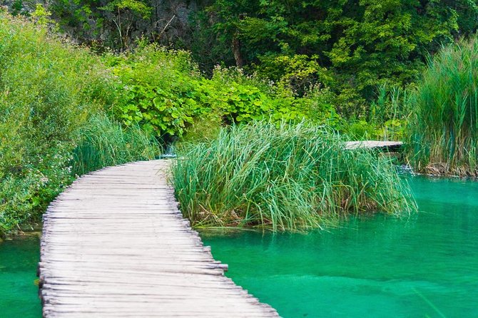 Plitvice Lakes Afternoon Tour Small-Group with Tickets - Getting from Zagreb with a small-group, A/C ride