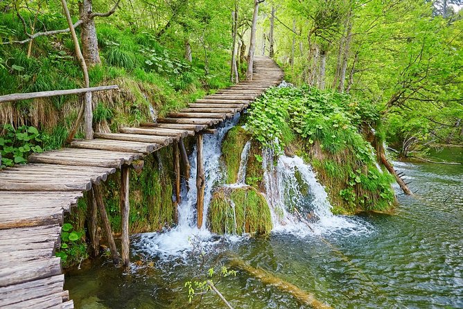 Plitvice Lakes Guided Tour from Zagreb - The guided route: efficient, but you need to keep up
