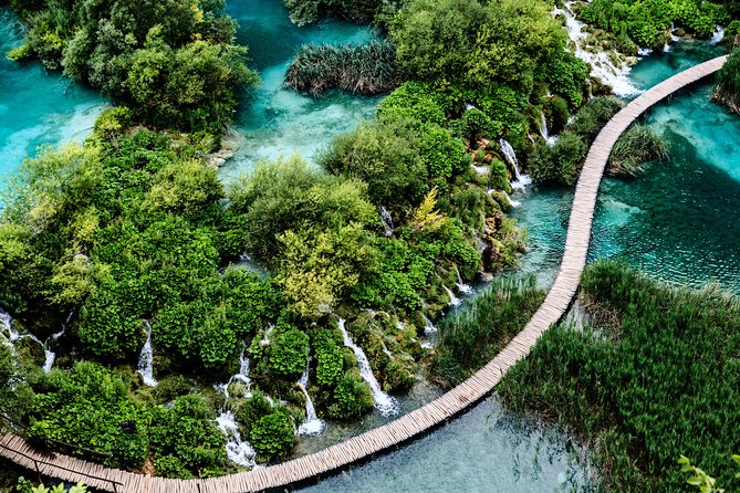 Plitvice Lakes Hidden Gems from Zagreb - Inside Plitvice: why the guide-led route feels worth it