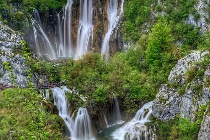 Plitvice Lakes Private day-trip from Zagreb - Crowds: the part you can’t book away