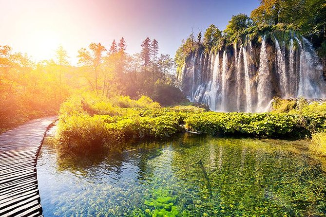 Plitvice Lakes&Rastoke Day Trip from Zagreb (5 h at the Lakes) - Entering Plitvice Lakes: 16 lakes, 90+ waterfalls, and water you can’t stop staring at