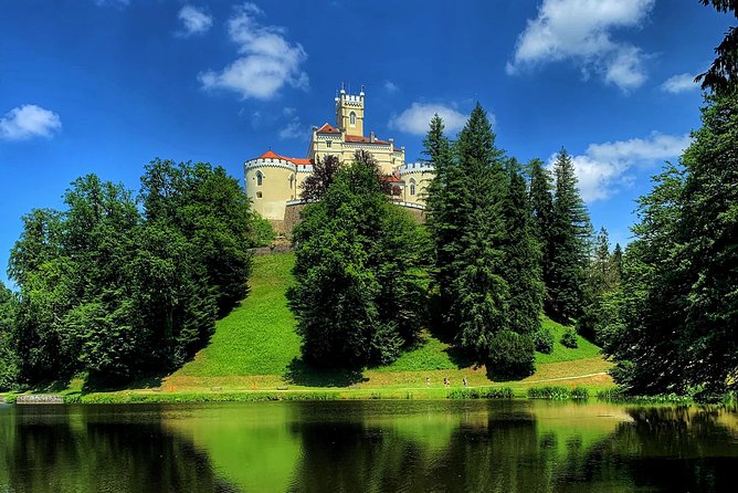 Private tour to Ljubljana and Lake Bled from Zagreb - Which guide style fits you best?