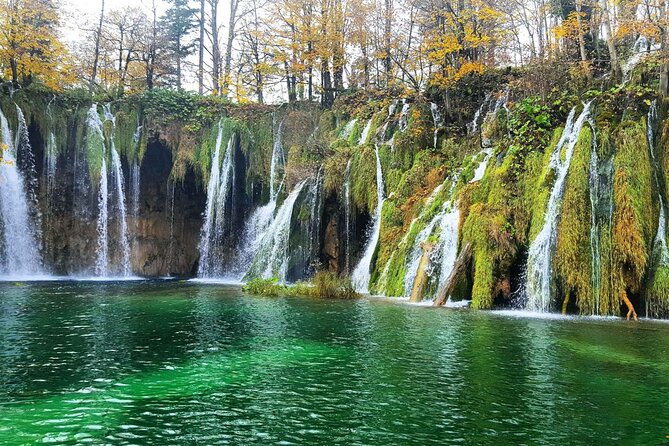 Private Transfer from Zagreb to Split with Plitvice lakes - Key highlights at a glance