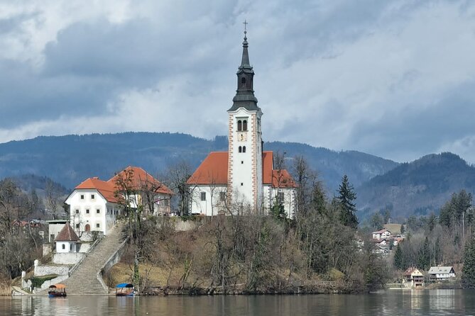 Slovenia's highlights: Bled lake and Ljubljana Full-Day Private Tour from Zagreb - Weather and timing: why this day trip cares about daylight