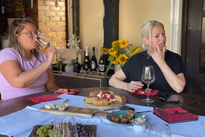 Štrukli cooking class with Dolac Market Tour - Who this class fits best in Zagreb