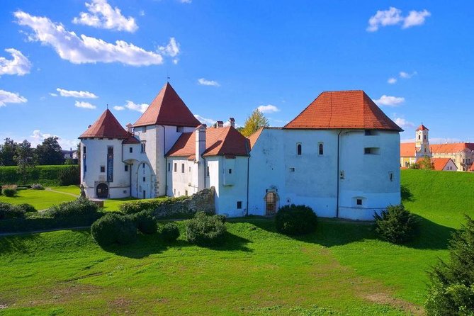 VarazdinTown & Trakoscan Castle, Small Guided Group from Zagreb - A fast way to see Varazdin and Trakoscan Castle in one day
