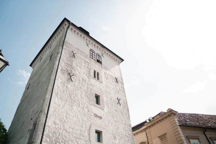Zagreb: Guided City Tour with WWII Tunnels - Key highlights to look forward to