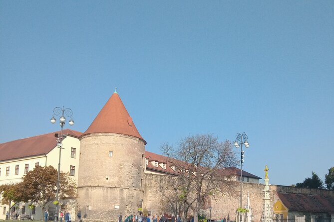 Zagreb History Walking Tour - Start at Ban Jelačić Square: the easy way to get your bearings