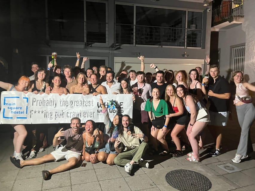 Zagreb: Pub Crawl, 1-Hour of Unlimited Drinks, & Club Entry - Starting at Whole Wide World Hostel: The Social Momentum