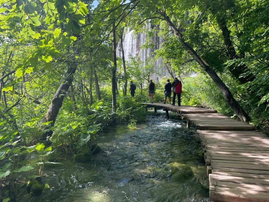 Zagreb: Rastoke & Plitvice Lakes Guided Tour with Ticket - Van time from Zagreb: how the schedule actually works