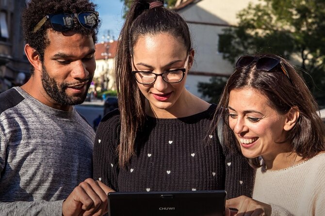 Zagreb Time Travel – Discover Zagreb with a fun interactive tablet city tour! - Service and small-team feel